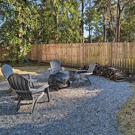 Charming Port Royal Home With Fire Pit And Yard! Exterior photo