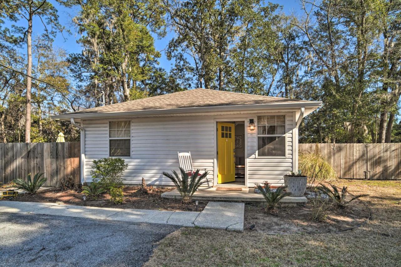 Ferienhaus Charming With Fire Pit And Yard! *